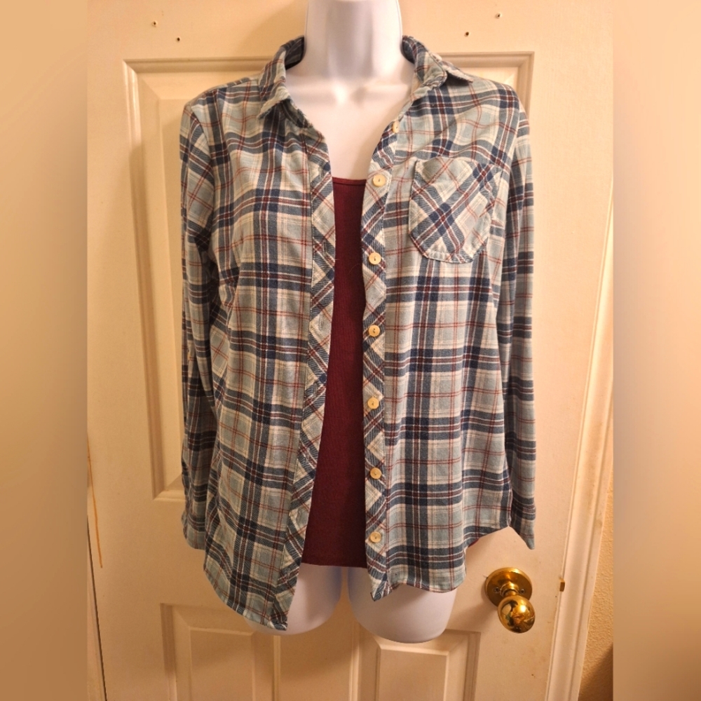 Women's long sleeve top small